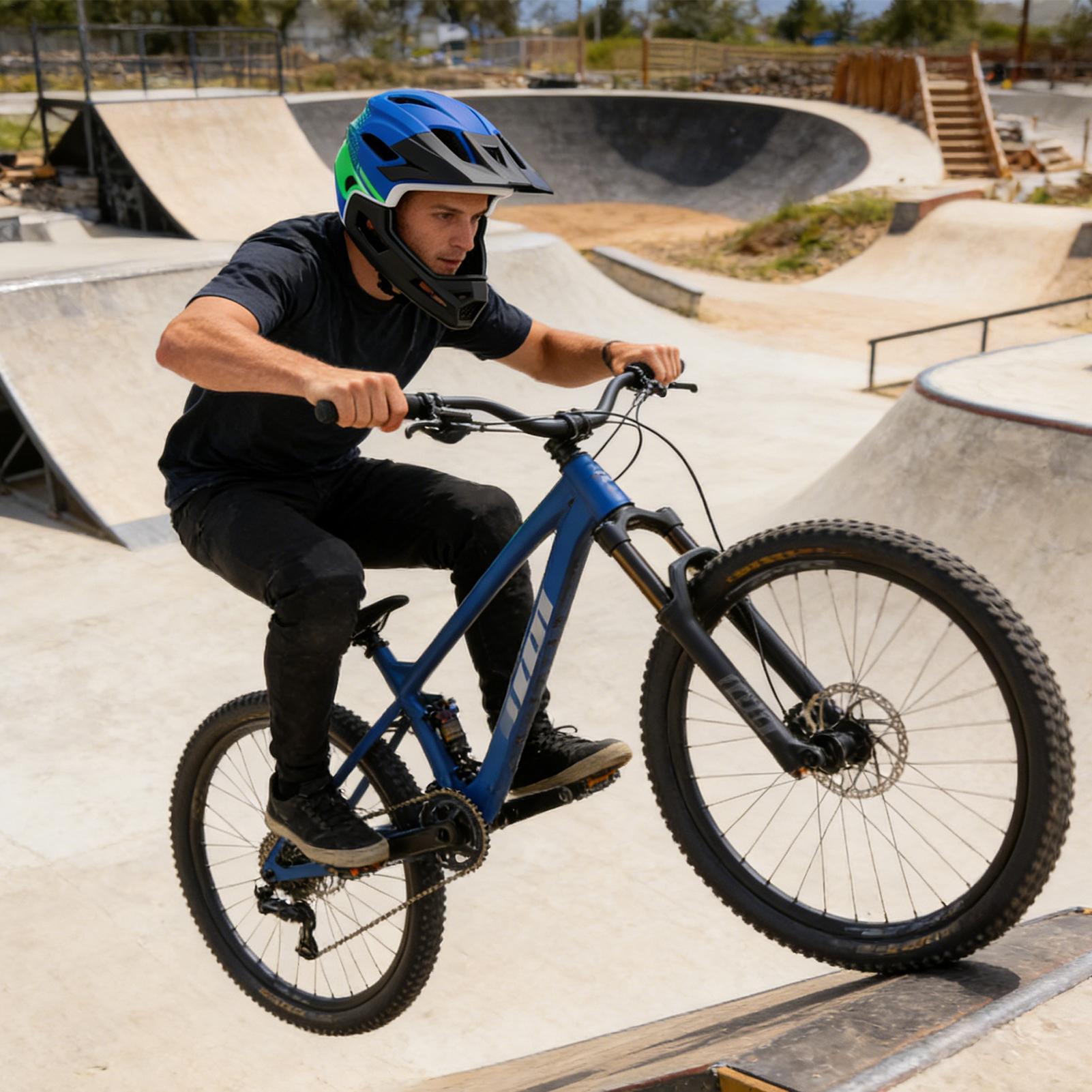 バイクヘルメットフルフェイスサイクリング頭部保護サイクリング - Mountain Biking Full Face Helmet のレビューと価格